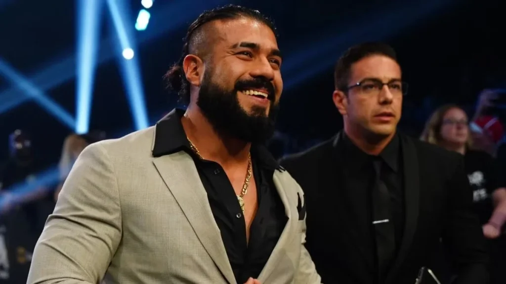 Jose The Assistant estuvo con Andrade en backstage durante el último SmackDown