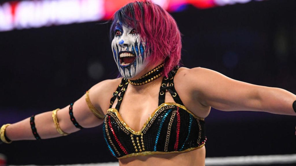 Asuka firma un nuevo contrato multianual con WWE