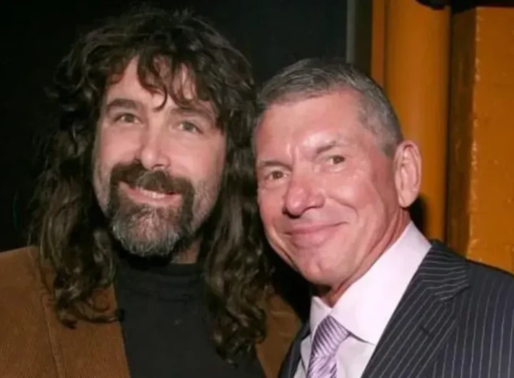 Mick Foley y Rikishi prefieren apreciar y ser agradecidos a Vince McMahon hasta que se conozca más sobre sus graves acusaciones