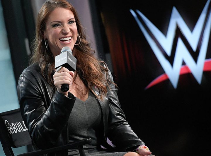 Stephanie McMahon admite que pensó que “era un poco raro” que Vince McMahon le pidiera hacer ciertas cosas en televisión