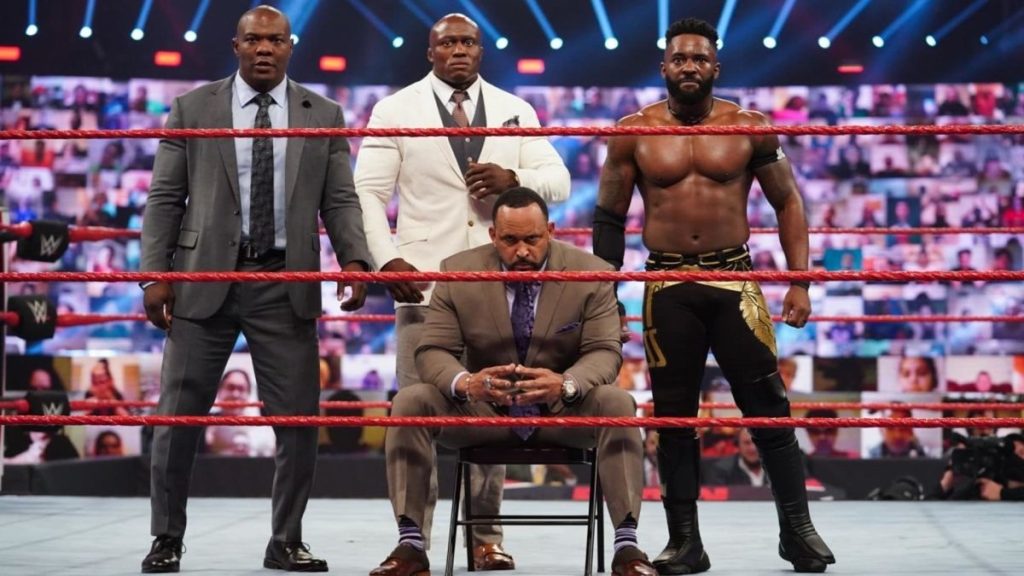 “The Hurt Business está muerto. Bobby Lashley, Shelton Benjamin y yo estamos hablando sobre el futuro”