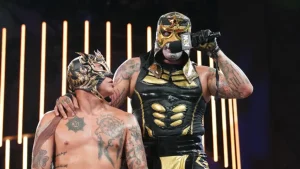 The Lucha Brothers firman con WWE