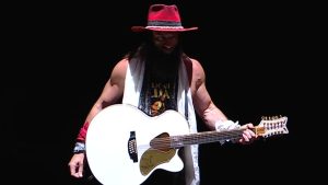 Elijah (Elias en WWE) regresa en NXT representando a TNA