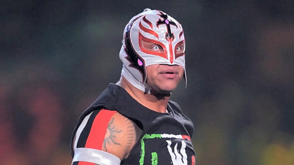 Rey Mysterio volvería a la acción en WWE dentro de 6 meses aproximadamente