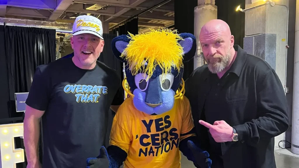 Triple H y Pat McAfee, presentes en el Game 4 de los NBA Playoffs entre Indiana Pacers y New York Knicks