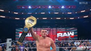 Gunther recupera el Campeonato Mundial Peso Pesado de WWE en RAW