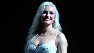 Mariah May firma con WWE y aparece en NXT